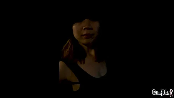 Asian teen quickly finish up her public blowbang before curfew