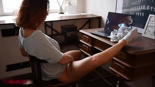 Cute Teen Masturbates Watching Porno